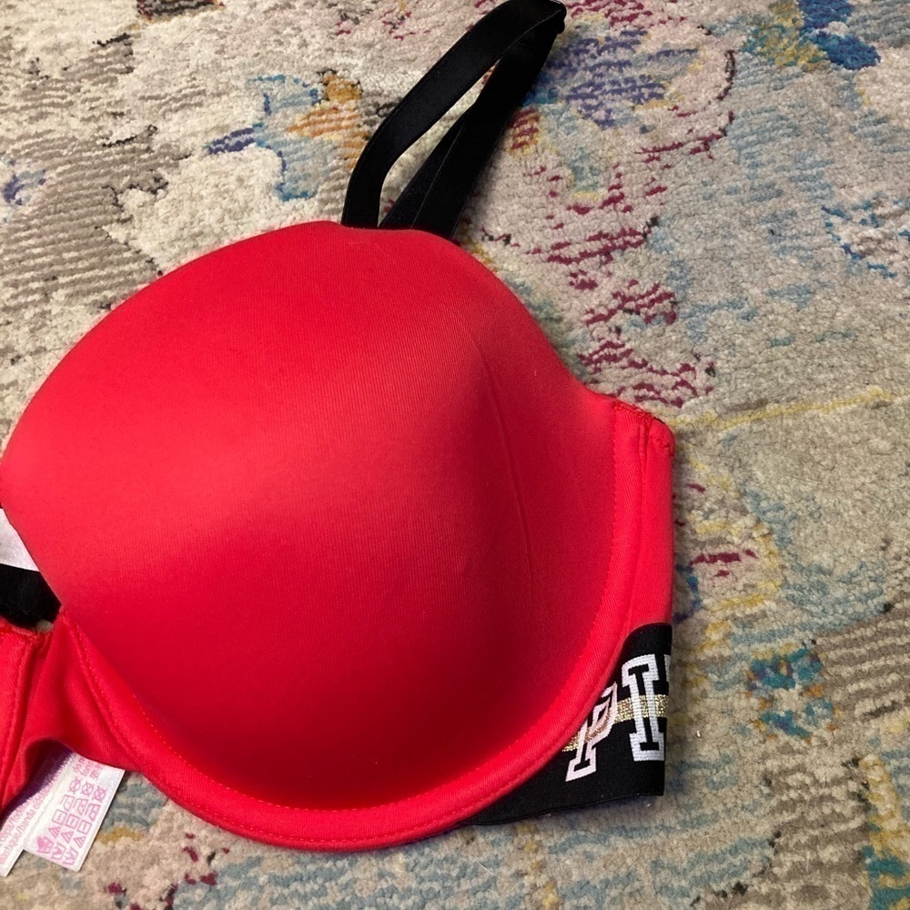 Victoria’s Secret Red And Black Lined Wear Everywhere T-Shirt Bra Size 34D - Picture 4 of 14